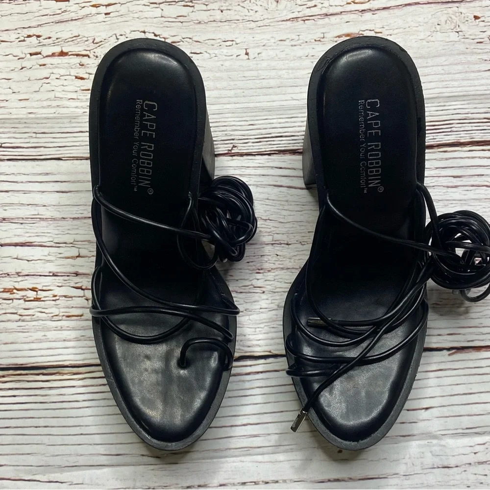 New Cape Robbin Jorian Lace Up Platform Heels in Black Sz 8